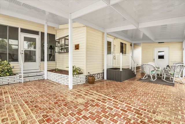 808 53RD AVENUE E 209, Bradenton, FL 34203