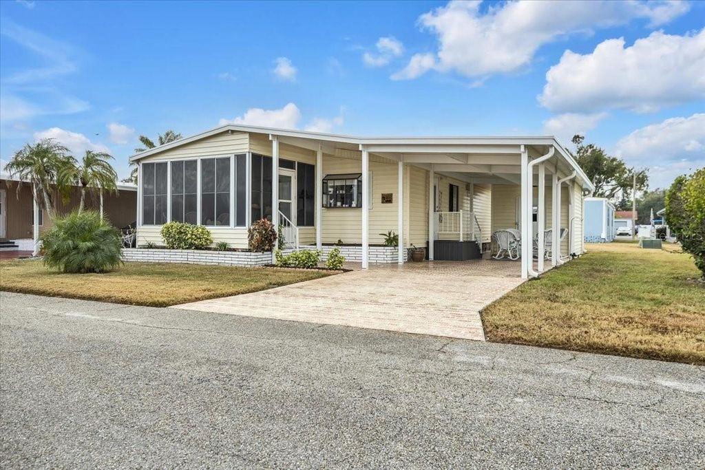 808 53RD AVENUE E 209, Bradenton, FL 34203