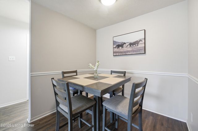 9612 Westport Rd APT 11, Louisville, KY 40241