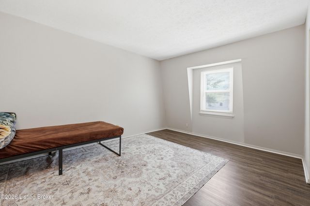 9612 Westport Rd APT 11, Louisville, KY 40241