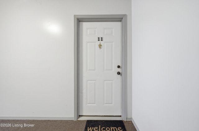 9612 Westport Rd APT 11, Louisville, KY 40241