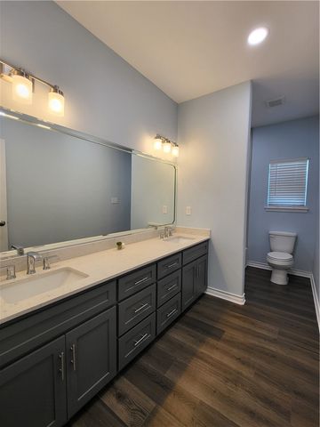 113 Knickerbocker St, Corpus Christi, TX 78418