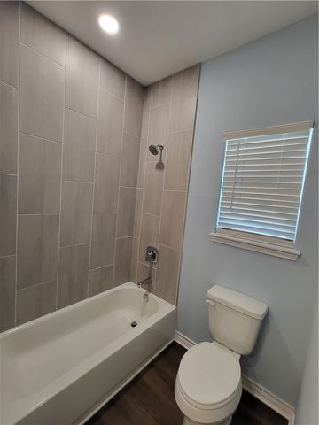 113 Knickerbocker St, Corpus Christi, TX 78418
