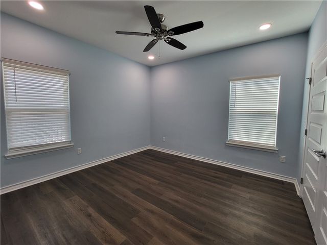 113 Knickerbocker St, Corpus Christi, TX 78418