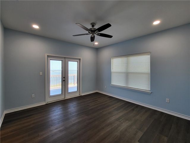 113 Knickerbocker St, Corpus Christi, TX 78418