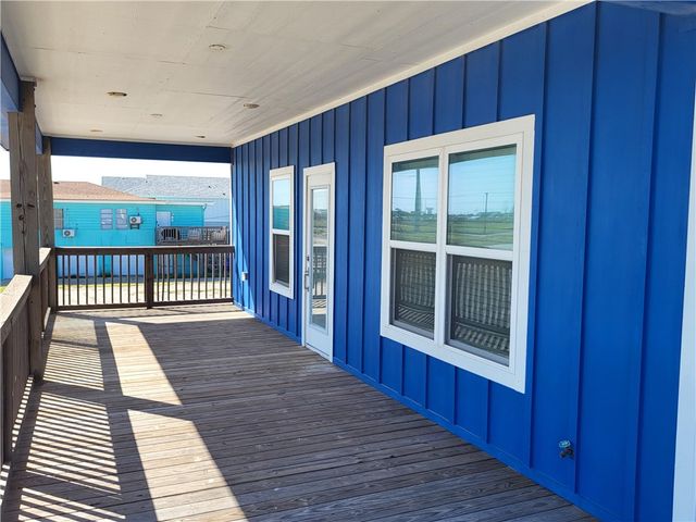 113 Knickerbocker St, Corpus Christi, TX 78418