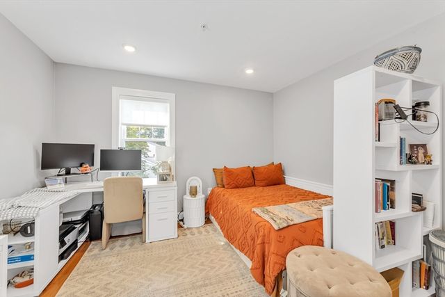 28 Baltimore Street 5, Lynn, MA 01902
