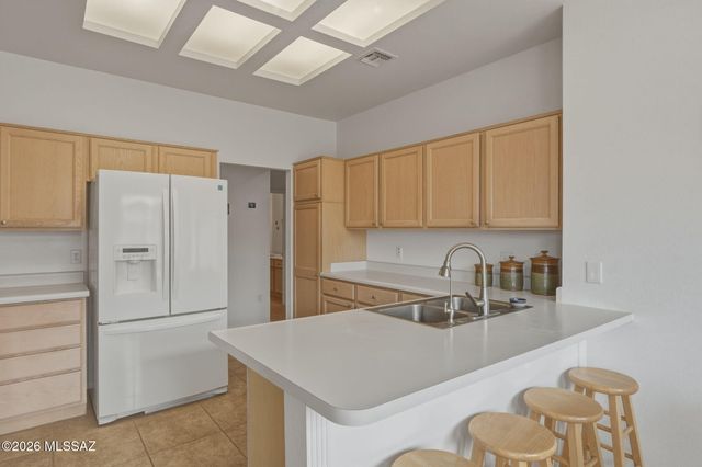 14700 N Flagstone Drive, Oro Valley, AZ 85755