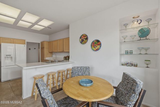 14700 N Flagstone Drive, Oro Valley, AZ 85755