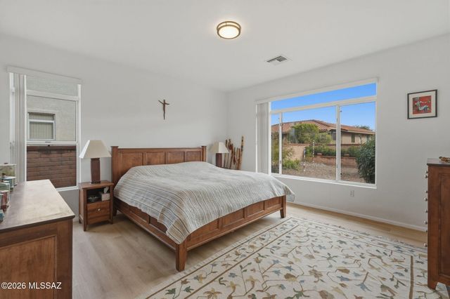 14700 N Flagstone Drive, Oro Valley, AZ 85755