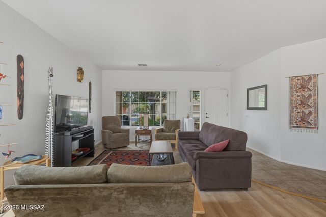 14700 N Flagstone Drive, Oro Valley, AZ 85755