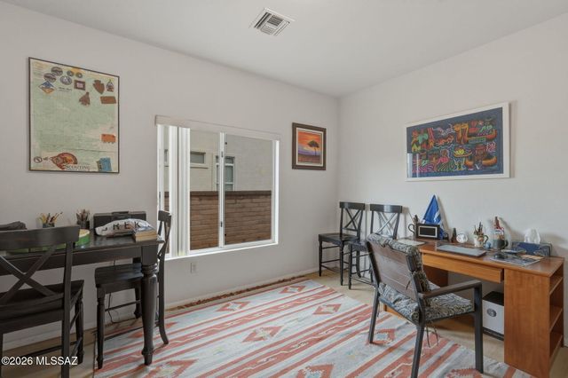 14700 N Flagstone Drive, Oro Valley, AZ 85755