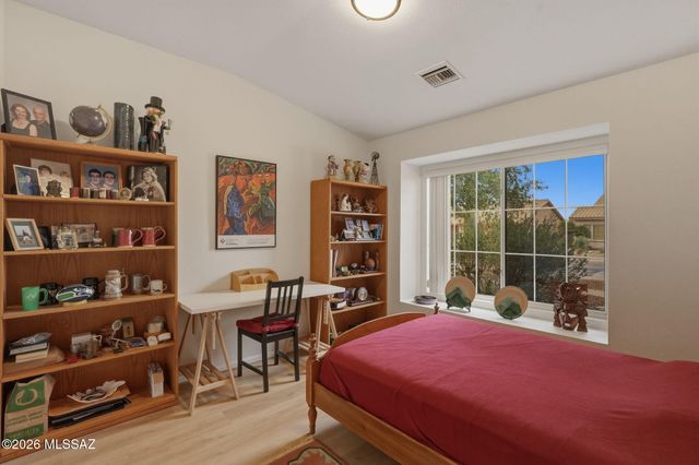 14700 N Flagstone Drive, Oro Valley, AZ 85755