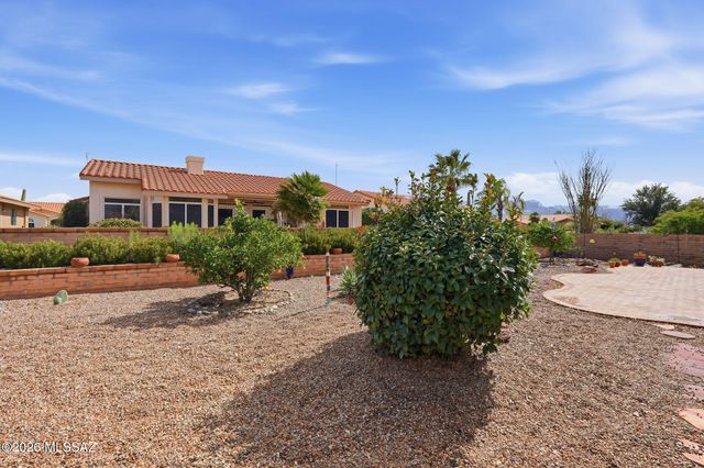 14700 N Flagstone Drive, Oro Valley, AZ 85755
