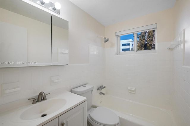 428 Collins Ave 7, Miami Beach, FL 33139