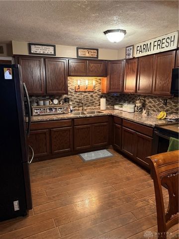 731 Homeway Drive, New Lebanon, OH 45345