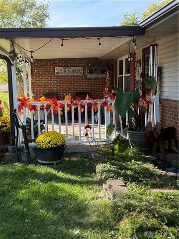 731 Homeway Drive, New Lebanon, OH 45345