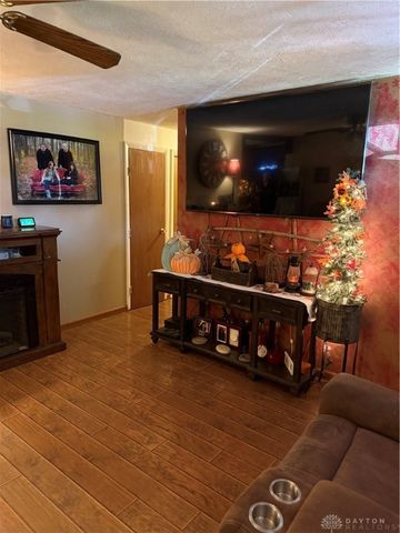 731 Homeway Drive, New Lebanon, OH 45345