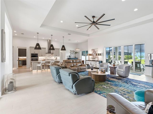 7095 JENNINGS COURT, The Villages, FL 34762