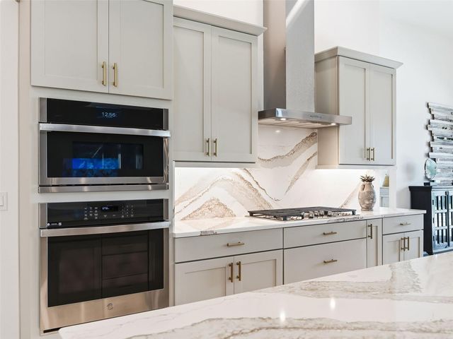 7095 JENNINGS COURT, The Villages, FL 34762