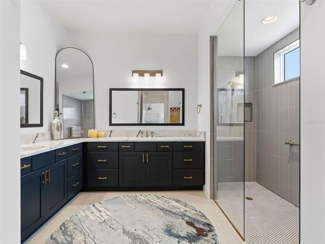 7095 JENNINGS COURT, The Villages, FL 34762
