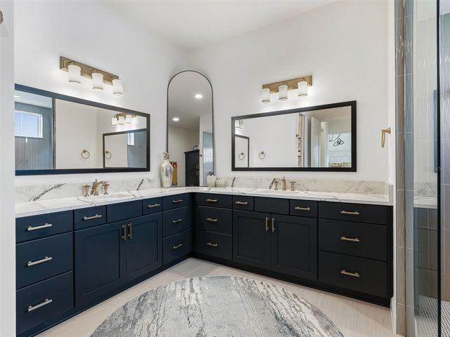 7095 JENNINGS COURT, The Villages, FL 34762