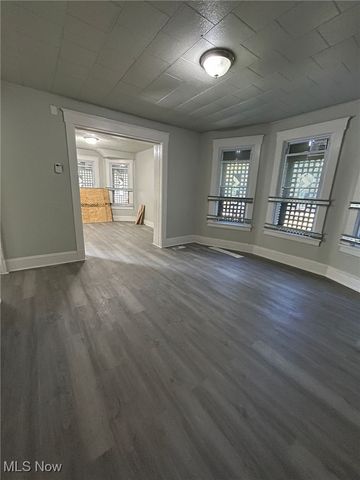 9203 Birchdale Avenue, Cleveland, OH 44106