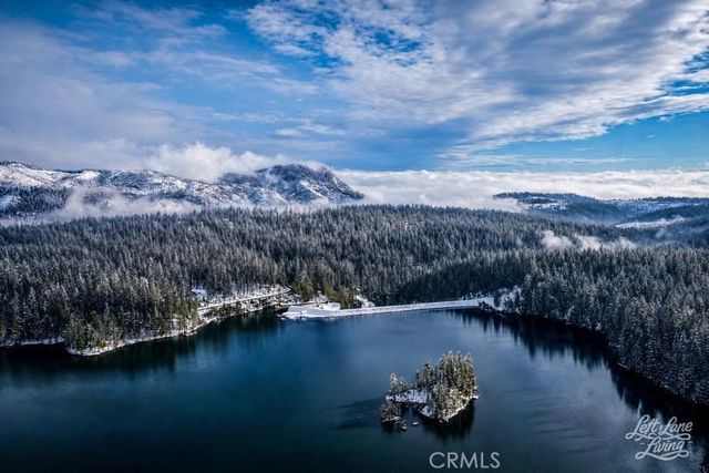 6735 Lakefront Dr, Magalia, CA 95954