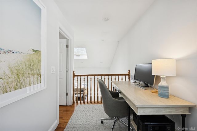 4 Stuart Court, Hampton Bays, NY 11946