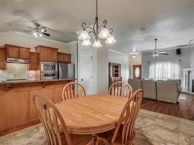 500 Apple Tree Lane, Moore, OK 73160
