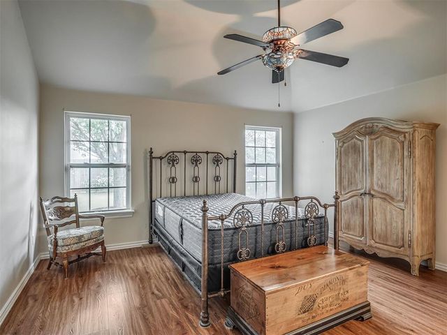 500 Apple Tree Lane, Moore, OK 73160