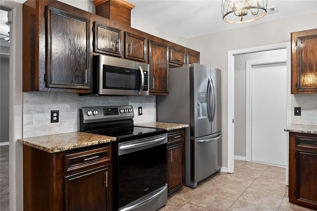 7137 Cano, Corpus Christi, TX 78414