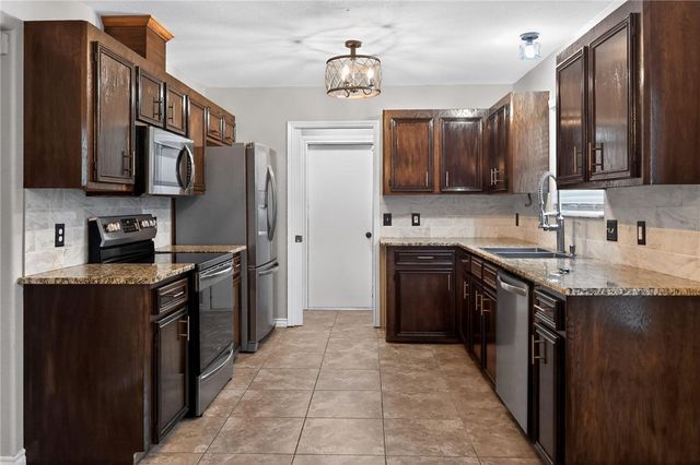 7137 Cano, Corpus Christi, TX 78414