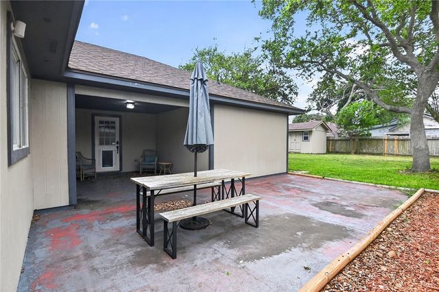 7137 Cano, Corpus Christi, TX 78414