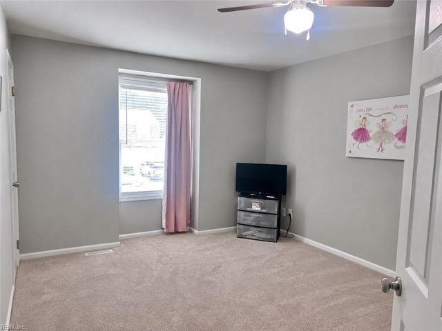 1353 Crane CRES, Virginia Beach, VA 23454