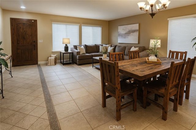 2559 Gilbert Avenue, Corona, CA 92881