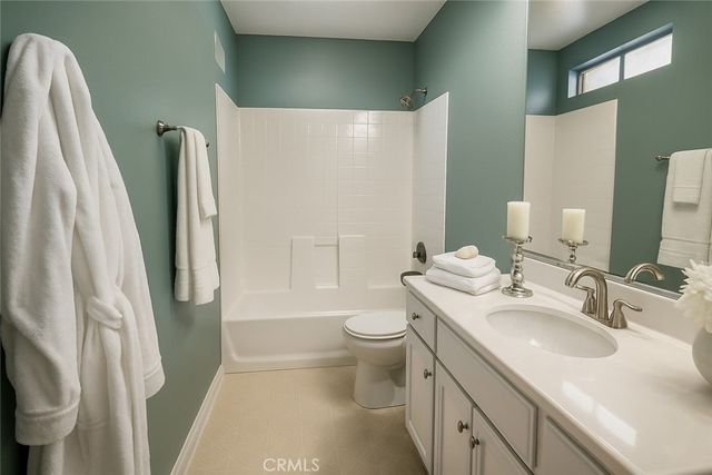 2559 Gilbert Avenue, Corona, CA 92881