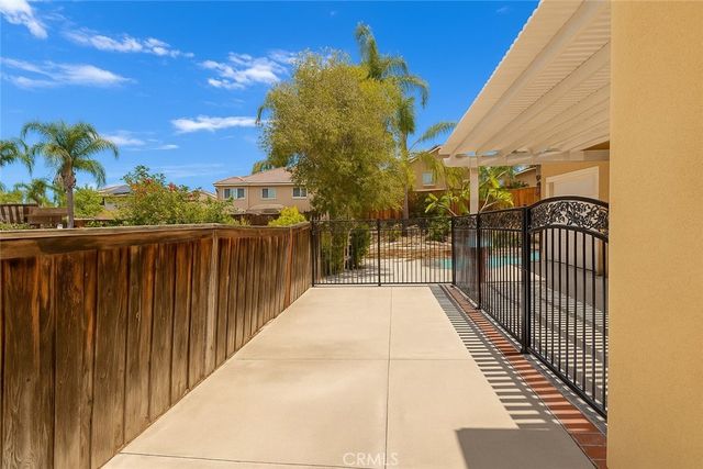 2559 Gilbert Avenue, Corona, CA 92881