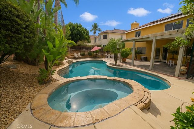 2559 Gilbert Avenue, Corona, CA 92881