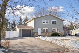 919 Ridge Drive SE, Saint Michael, MN 55376