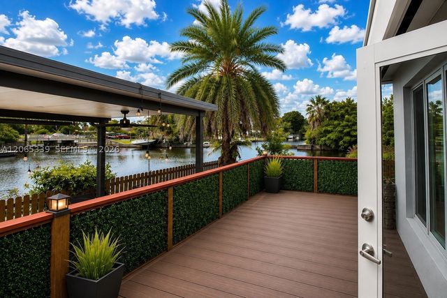 2642 Sheridan St, Hollywood, FL 33020
