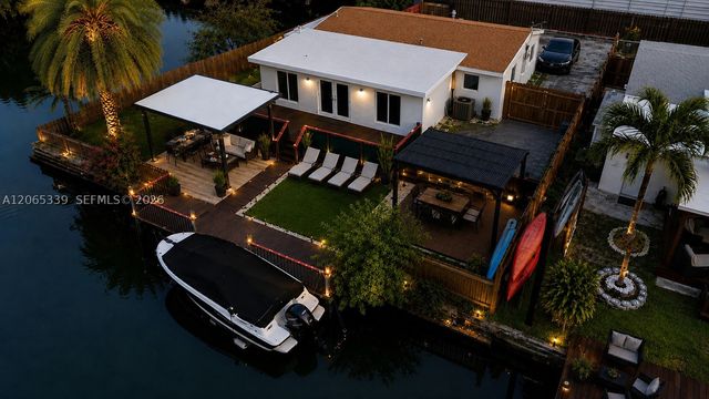 2642 Sheridan St, Hollywood, FL 33020