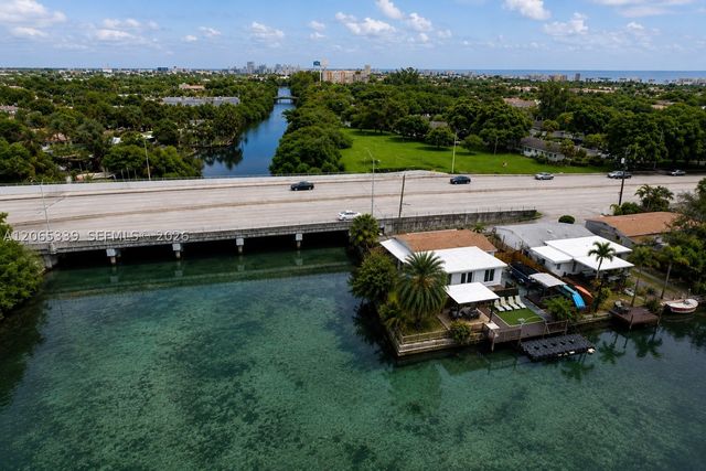 2642 Sheridan St, Hollywood, FL 33020