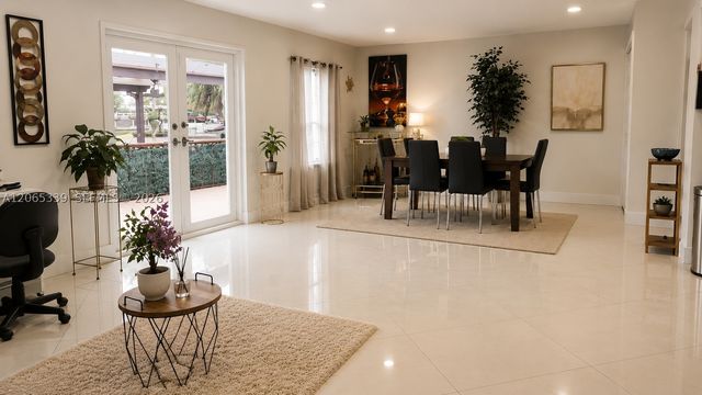 2642 Sheridan St, Hollywood, FL 33020