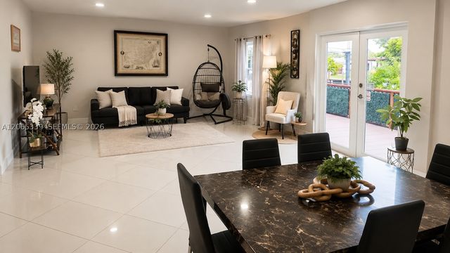 2642 Sheridan St, Hollywood, FL 33020