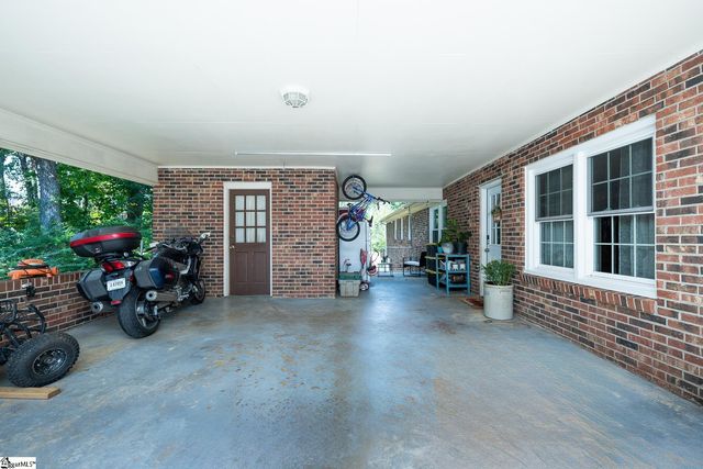 201 Winsford Drive, Greenville, SC 29609