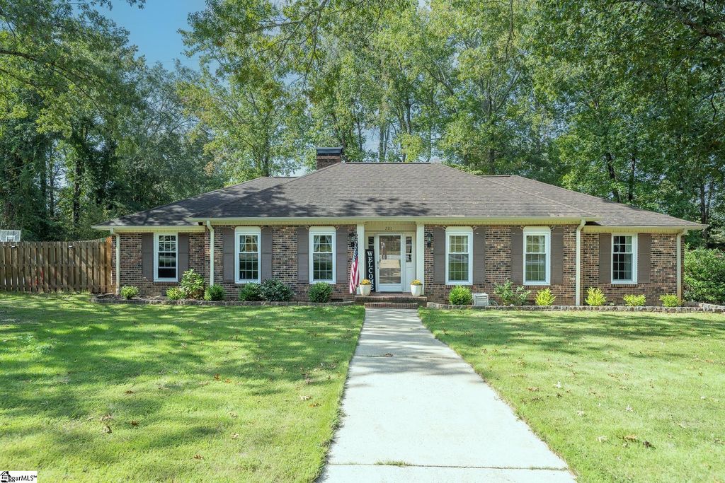 201 Winsford Drive, Greenville, SC 29609