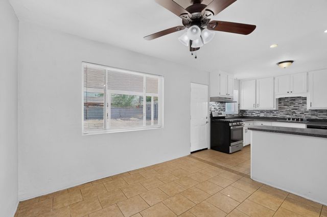 5808 Princess Jeanne Avenue NE, Albuquerque, NM 87110