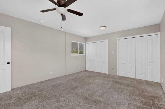 5808 Princess Jeanne Avenue NE, Albuquerque, NM 87110