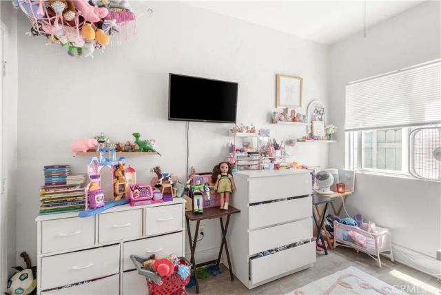 421 N Rose, Long Beach, CA 90802